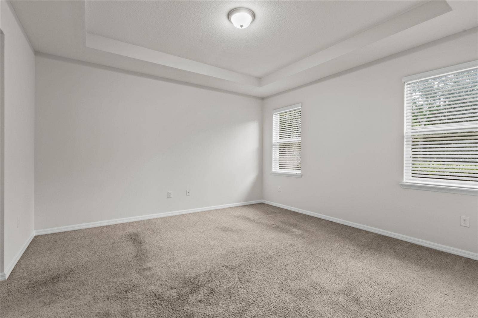 2924 ORIOLE DRIVE, Sarasota, FL 34243 Primary bedroom