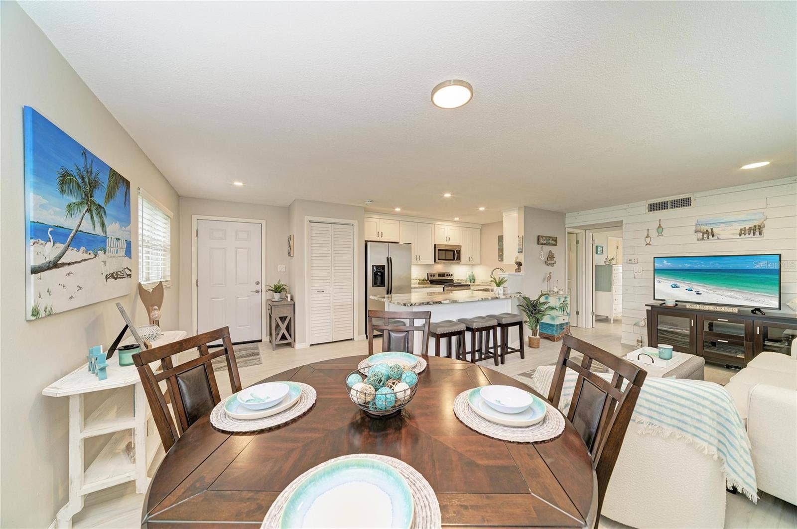 303 47TH AVENUE DRIVE W, #157, Bradenton, FL 34207 303 47TH AVENUE DRIVE W, #157, Bradenton, FL 34207