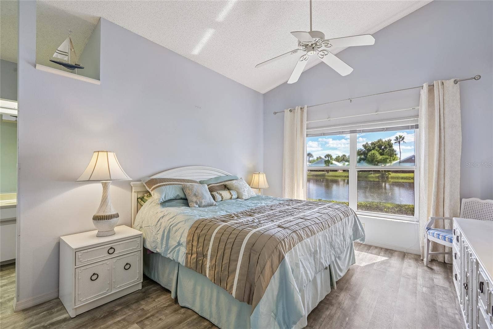 805 HARRINGTON LAKE DRIVE N, #76, Venice, FL 34293 Primary bedroom