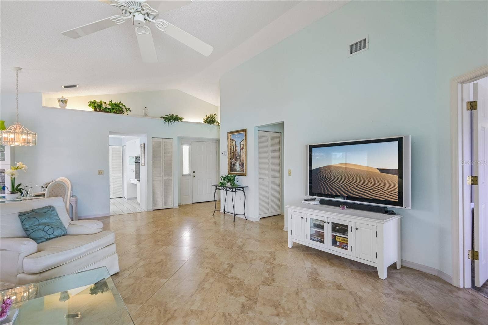 805 HARRINGTON LAKE DRIVE N, #76, Venice, FL 34293 Great room