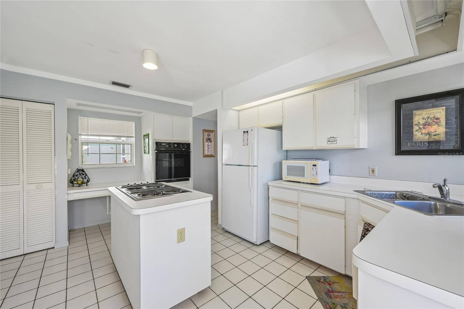 805 HARRINGTON LAKE DRIVE N, #76, Venice, FL 34293 Kitchen