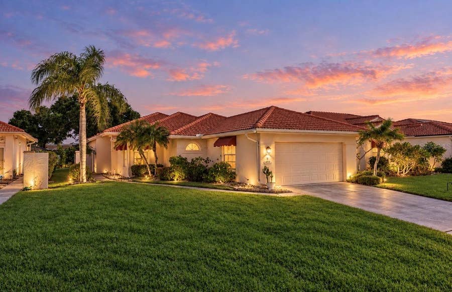 Property photo for 4115 MURFIELD DRIVE E, Bradenton, FL