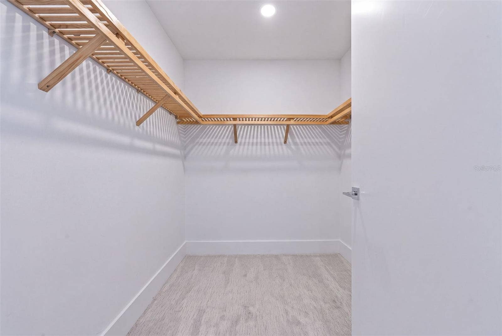 Guest Ensuite 2. Walk- In Closet