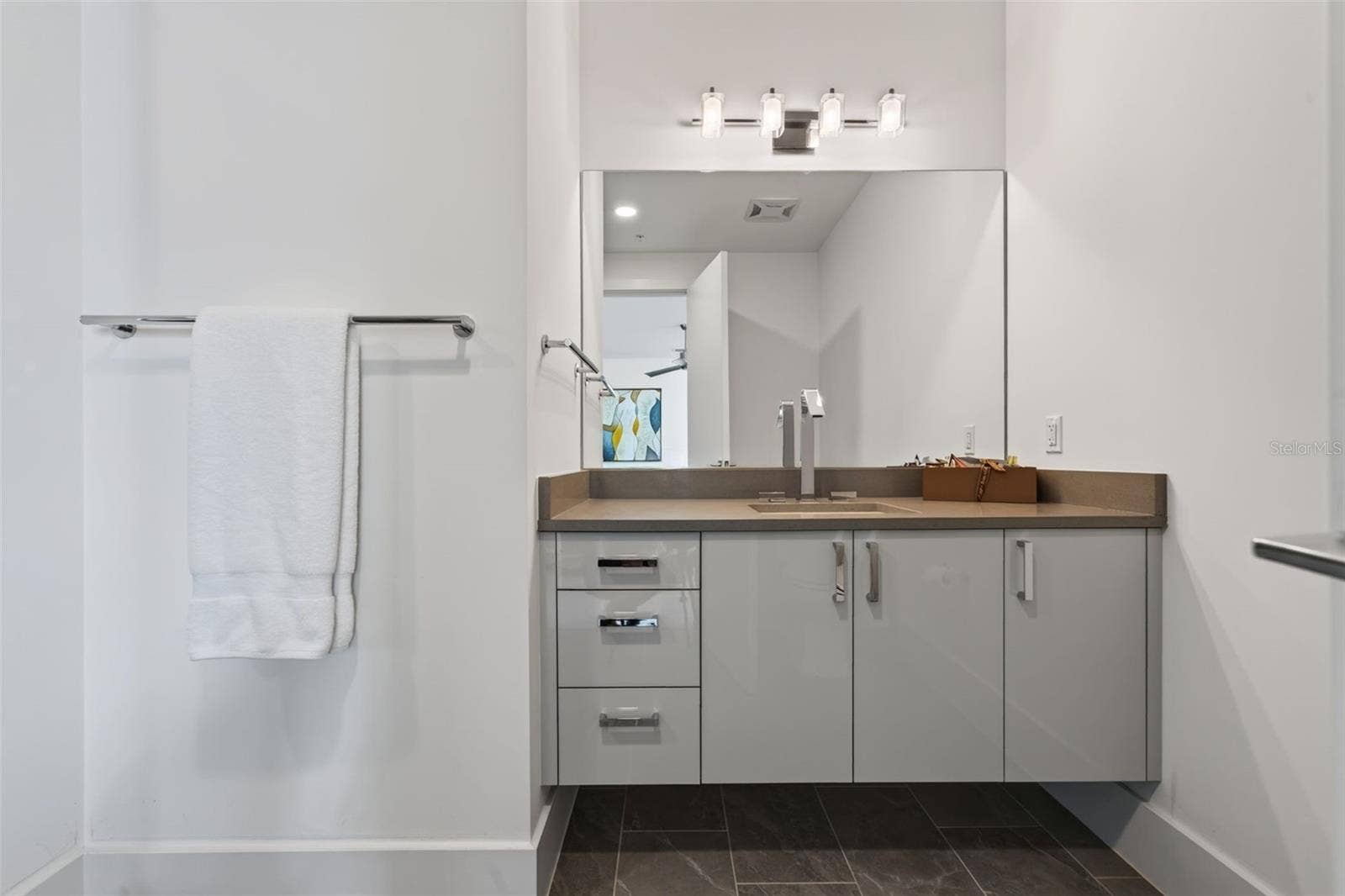 Guest Ensuite 3- Bath with Vanity