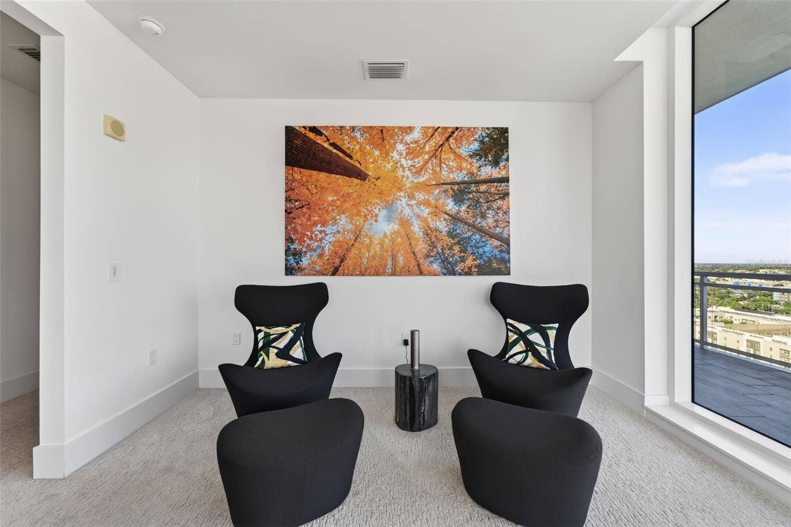 Primary Ensuite - Sitting Area