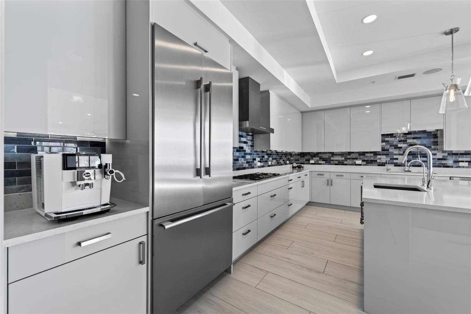 540 N TAMIAMI TRAIL, #1604, Sarasota, FL 34236