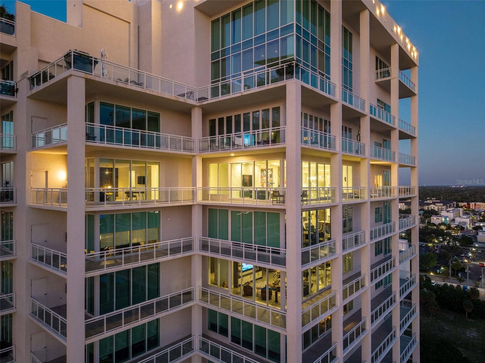 540 N TAMIAMI TRAIL, #1604, Sarasota, FL 34236