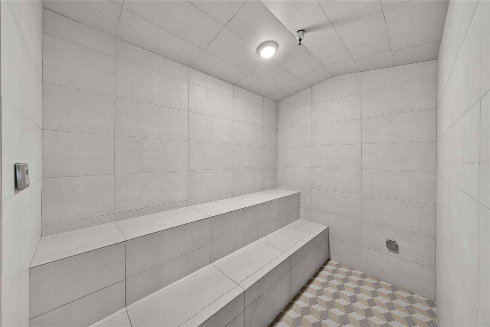 1281 GULF OF MEXICO DRIVE DRIVE, #707, Longboat Key, FL 34228 Ladies steam room
