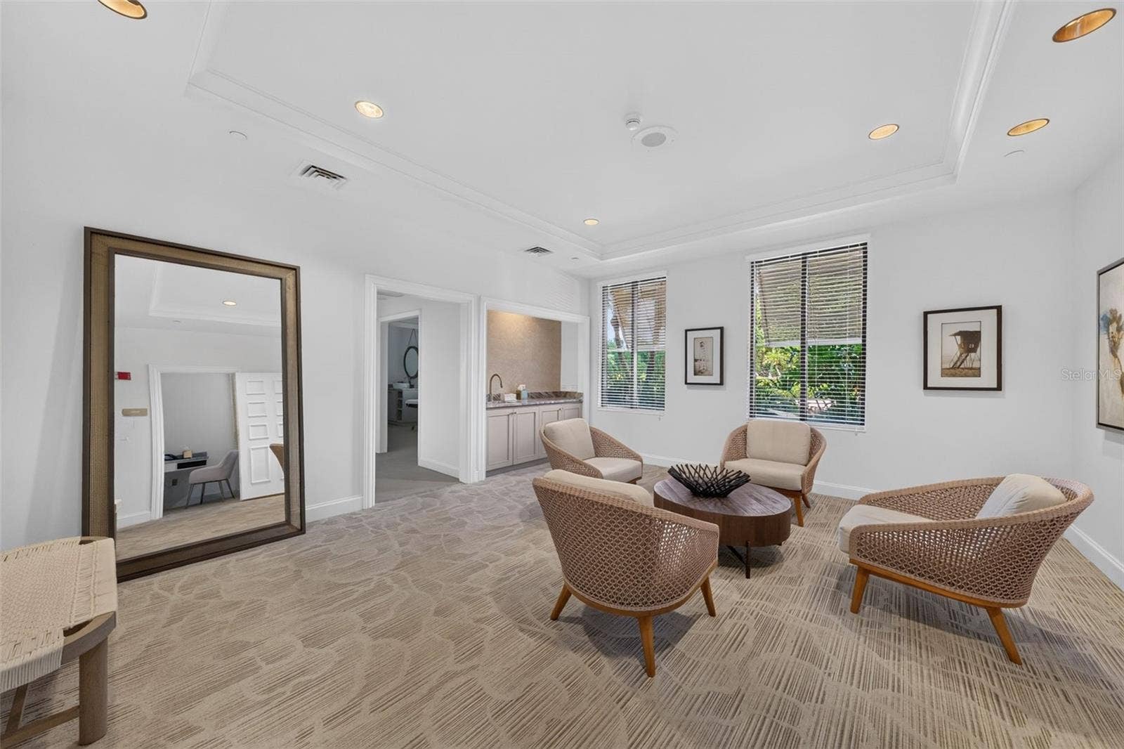 1281 GULF OF MEXICO DRIVE DRIVE, #707, Longboat Key, FL 34228 Ladies Lounge