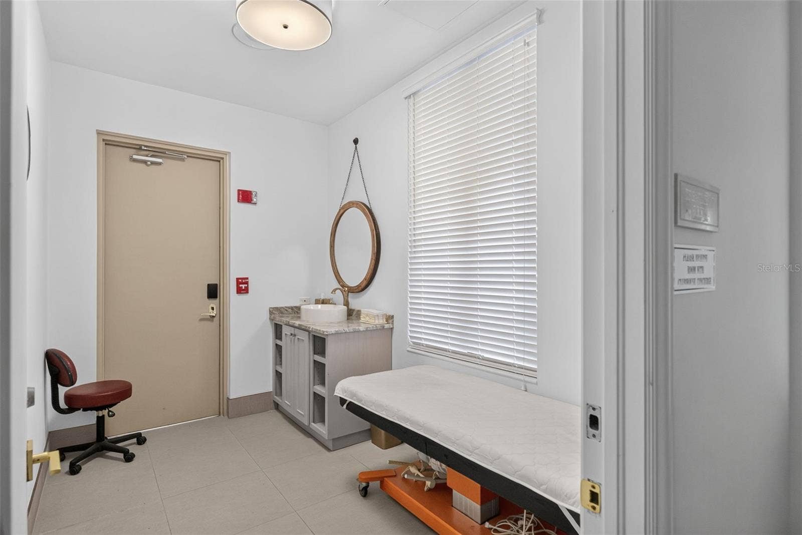 1281 GULF OF MEXICO DRIVE DRIVE, #707, Longboat Key, FL 34228 Ladies massage room