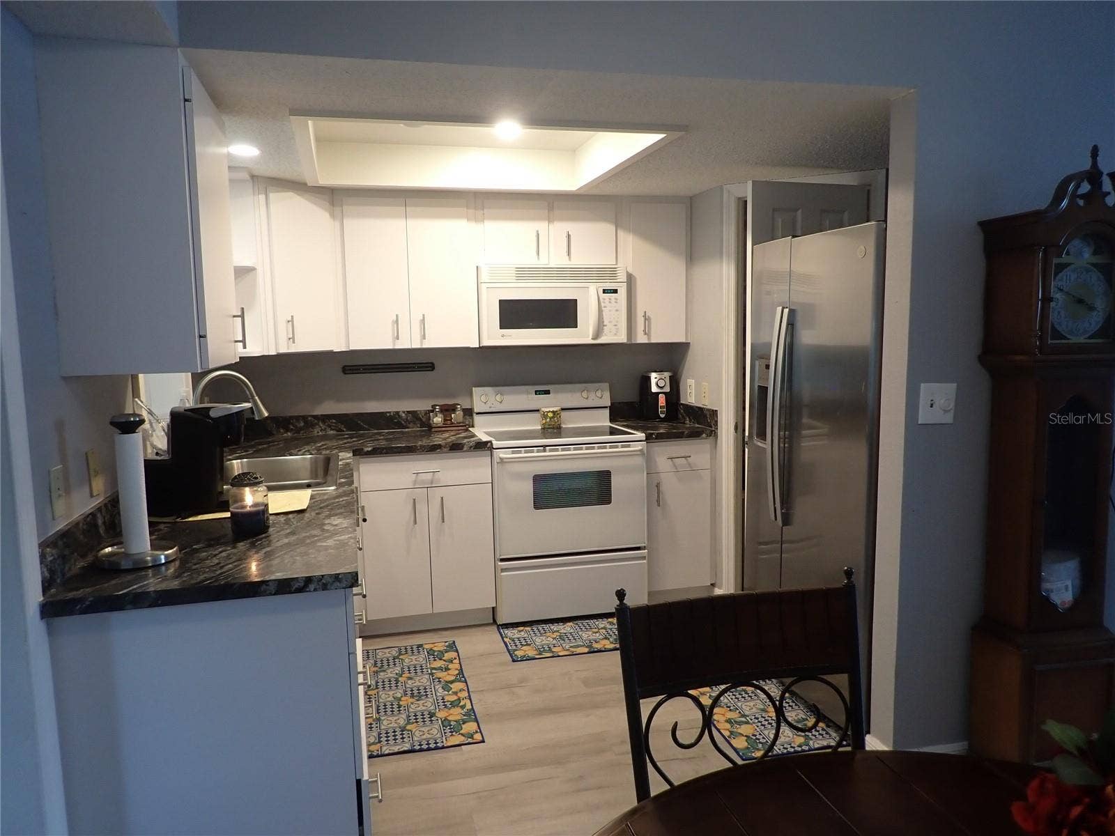 4158 TAMIAMI TRAIL, #J5, Port Charlotte, FL 33952 Kitchen