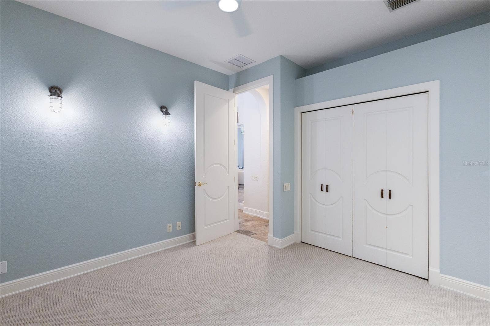 4946 BRYWILL CIRCLE, Sarasota, FL 34234 4946 BRYWILL CIRCLE, Sarasota, FL 34234