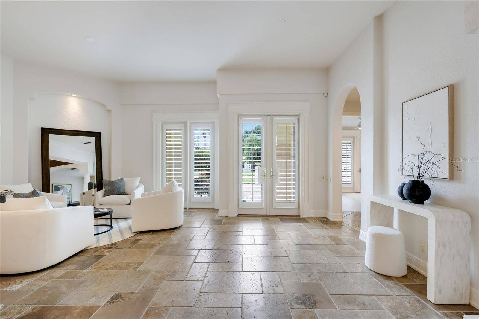 4946 BRYWILL CIRCLE, Sarasota, FL 34234 4946 BRYWILL CIRCLE, Sarasota, FL 34234