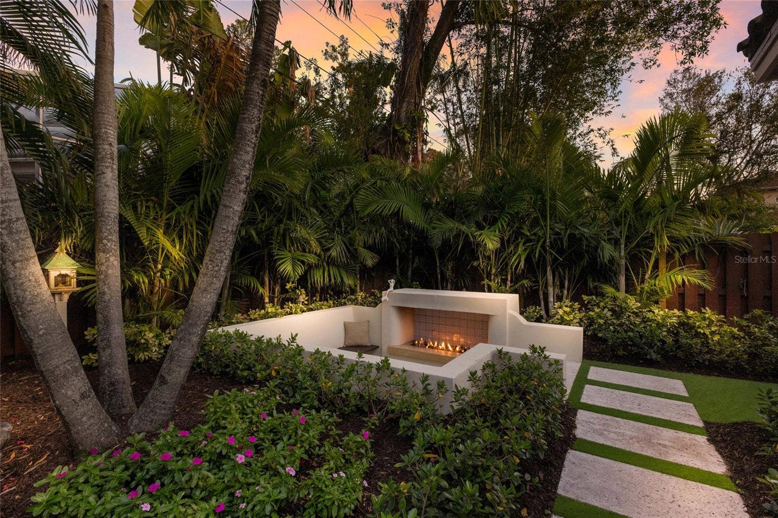 4946 BRYWILL CIRCLE, Sarasota, FL 34234 4946 BRYWILL CIRCLE, Sarasota, FL 34234