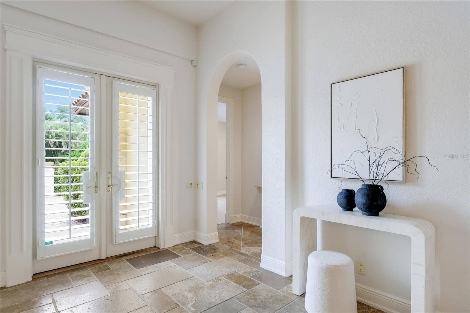 4946 BRYWILL CIRCLE, Sarasota, FL 34234 4946 BRYWILL CIRCLE, Sarasota, FL 34234