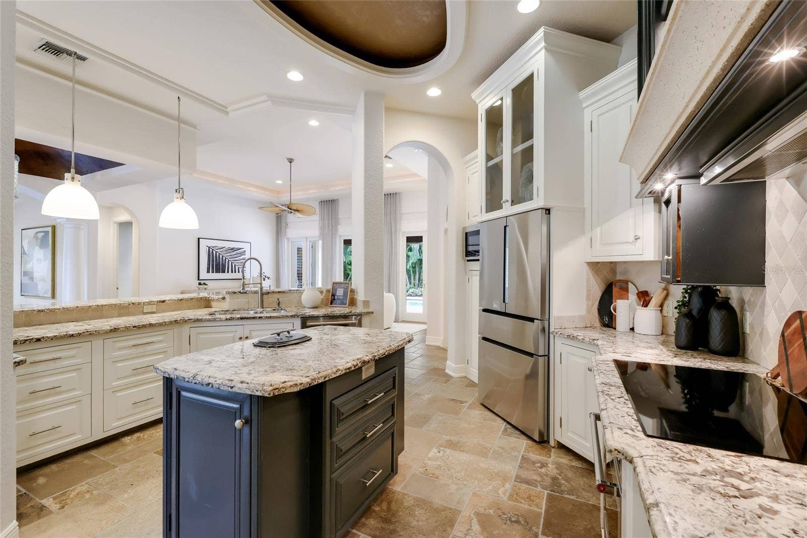 4946 BRYWILL CIRCLE, Sarasota, FL 34234 4946 BRYWILL CIRCLE, Sarasota, FL 34234