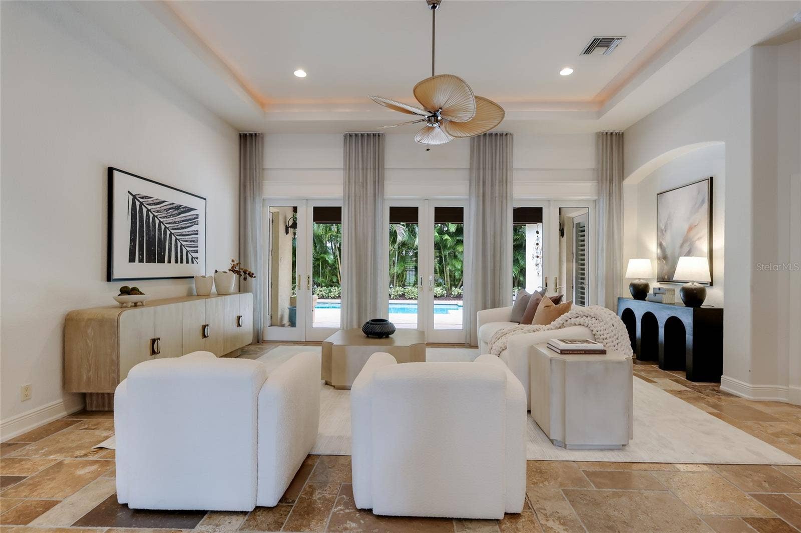 4946 BRYWILL CIRCLE, Sarasota, FL 34234 4946 BRYWILL CIRCLE, Sarasota, FL 34234