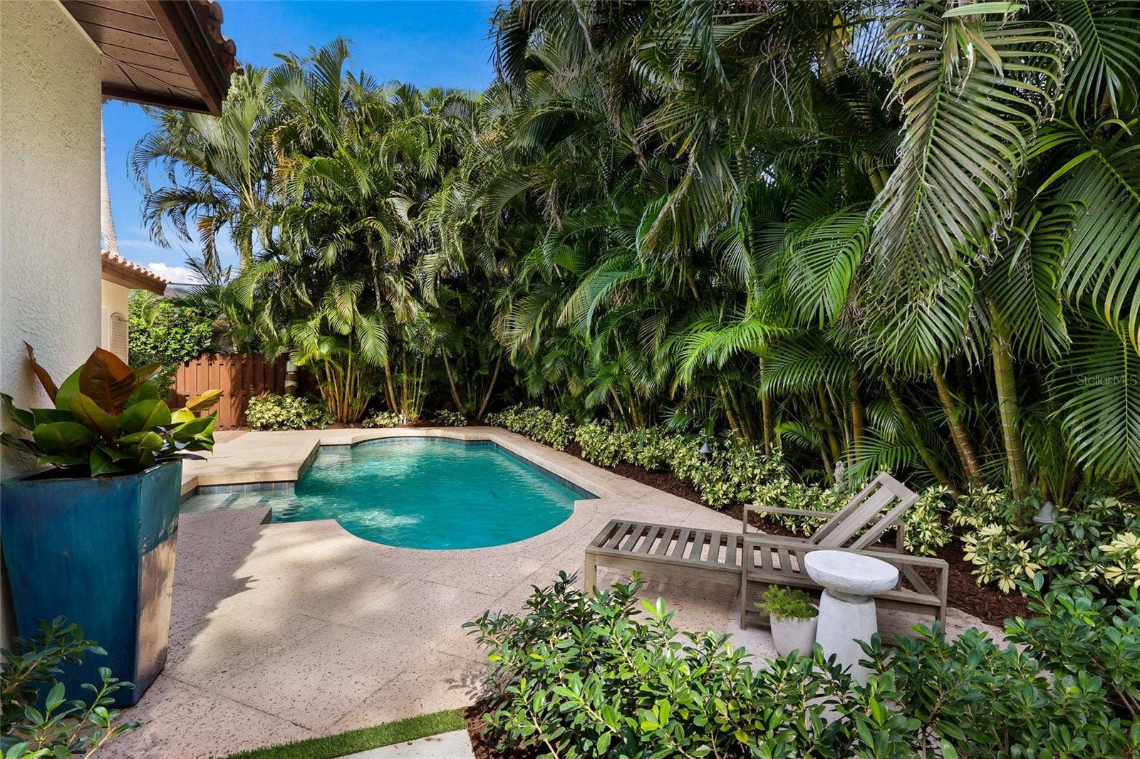 4946 BRYWILL CIRCLE, Sarasota, FL 34234 4946 BRYWILL CIRCLE, Sarasota, FL 34234