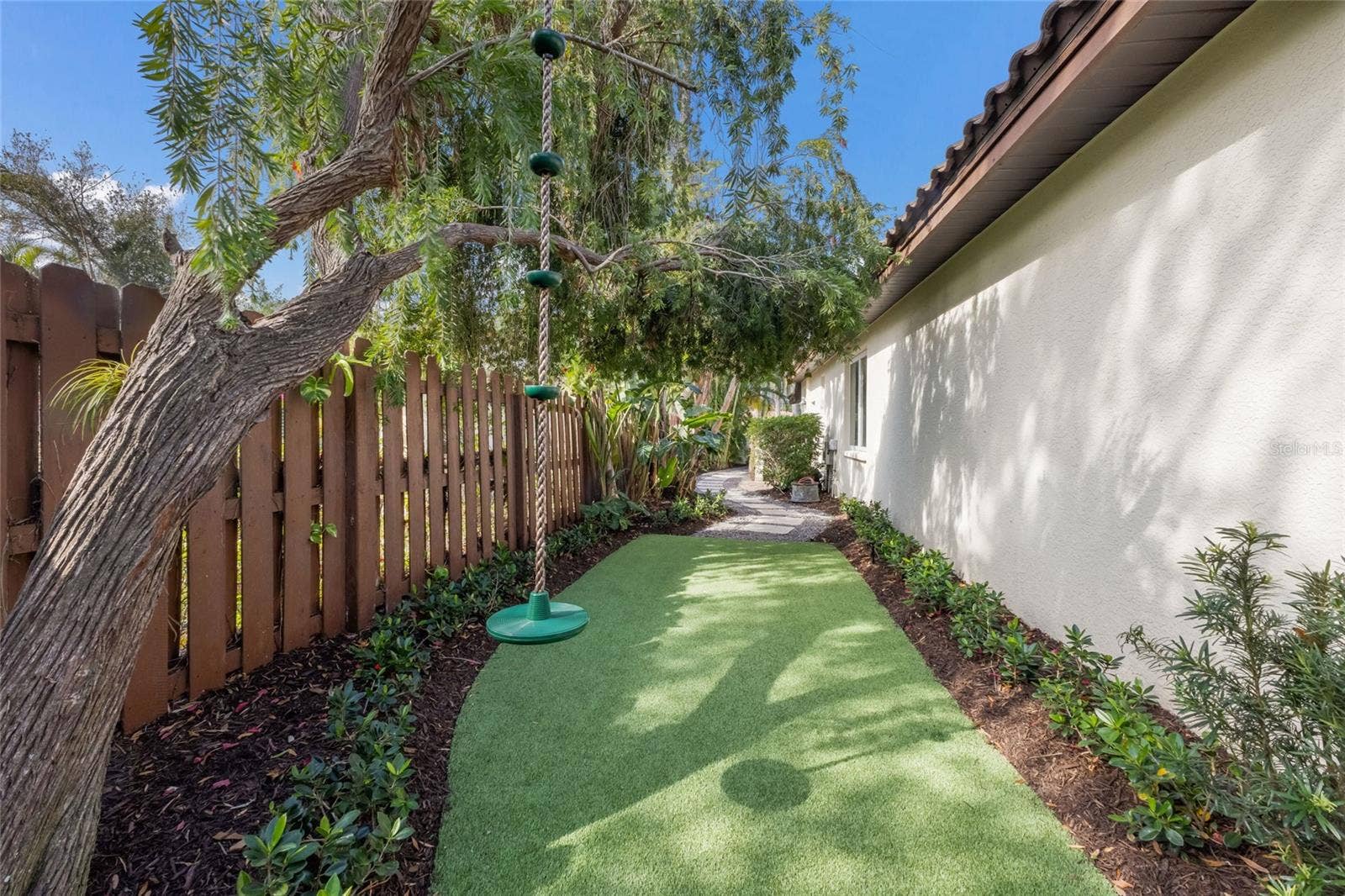 4946 BRYWILL CIRCLE, Sarasota, FL 34234 4946 BRYWILL CIRCLE, Sarasota, FL 34234