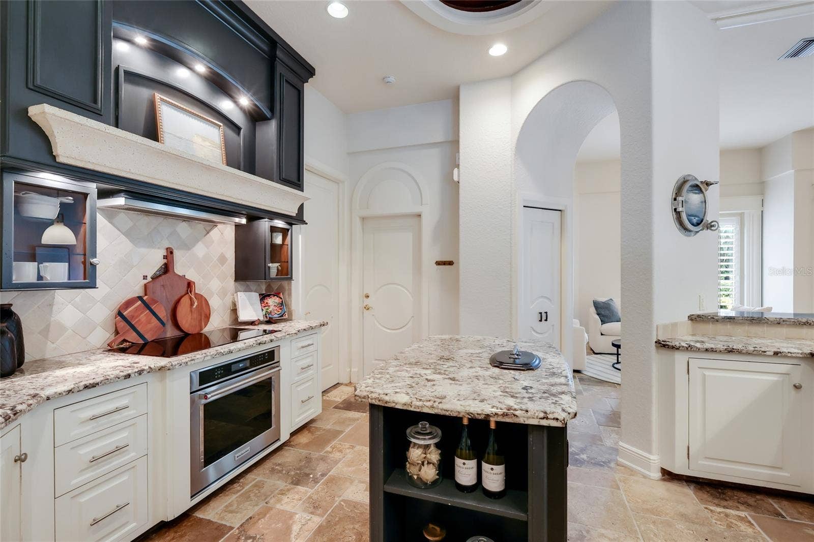 4946 BRYWILL CIRCLE, Sarasota, FL 34234 4946 BRYWILL CIRCLE, Sarasota, FL 34234