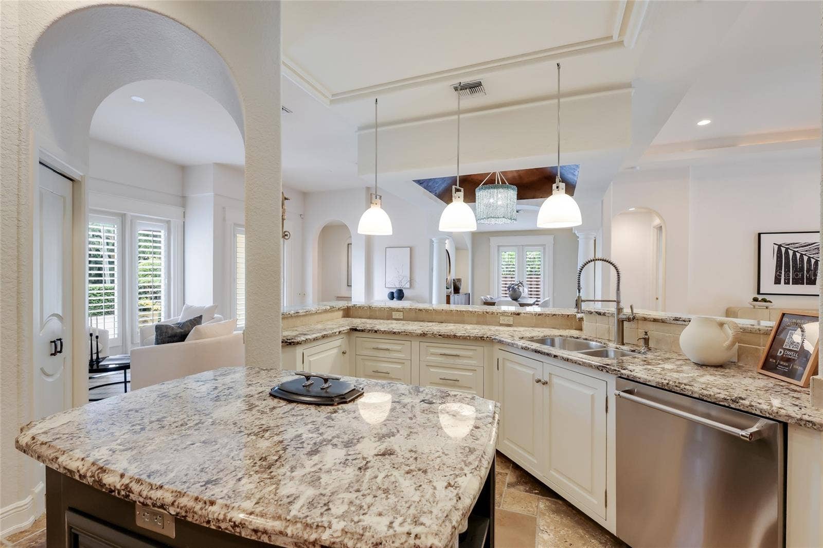 4946 BRYWILL CIRCLE, Sarasota, FL 34234 4946 BRYWILL CIRCLE, Sarasota, FL 34234