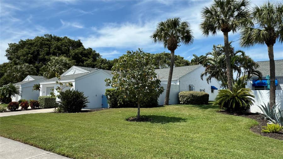 Property photo for 950 WATERSIDE LANE, Bradenton, FL