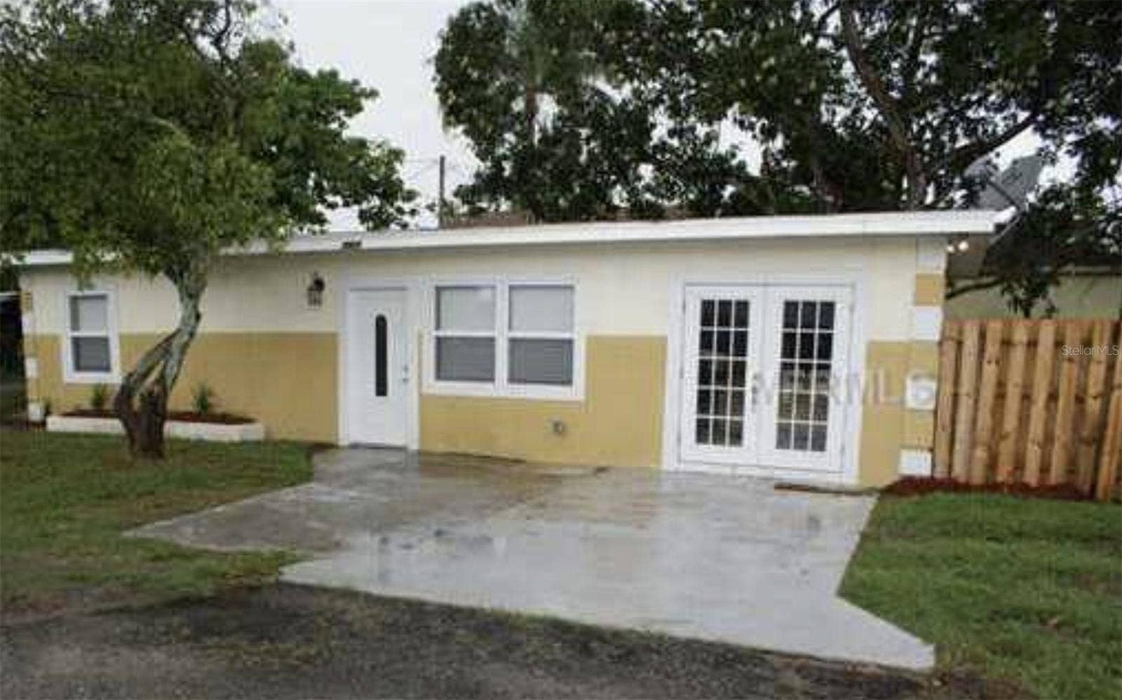 3525 W 19TH STREET W, Bradenton, FL 34205 3525 W 19TH STREET W, Bradenton, FL 34205