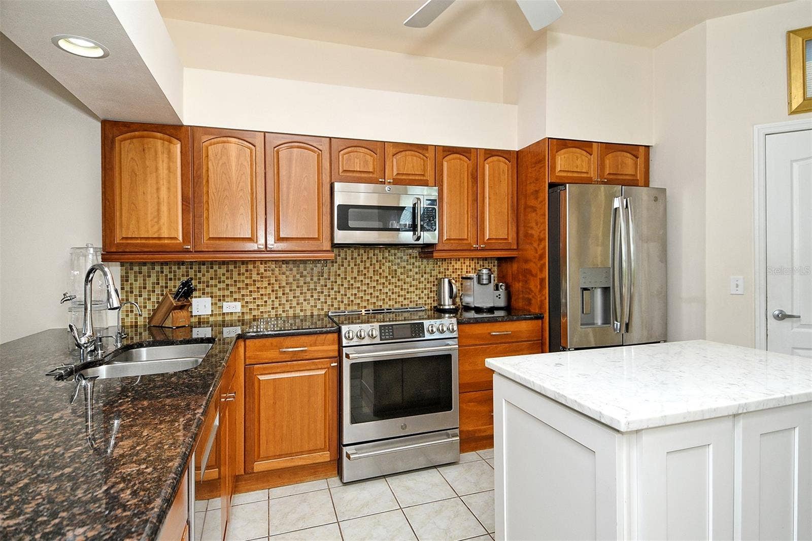 4951 CHASE OAKS DRIVE, Sarasota, FL 34241 Kitchen