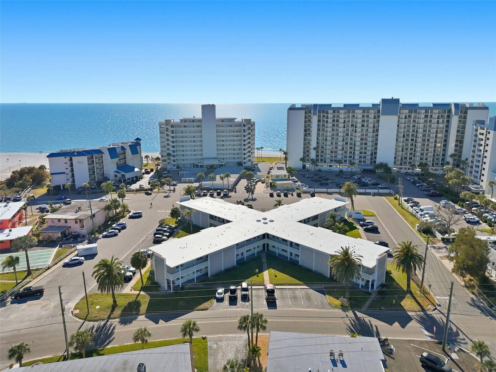 7050 SUNSET WAY, #21, St Pete Beach, FL 33706 7050 SUNSET WAY, #21, St Pete Beach, FL 33706