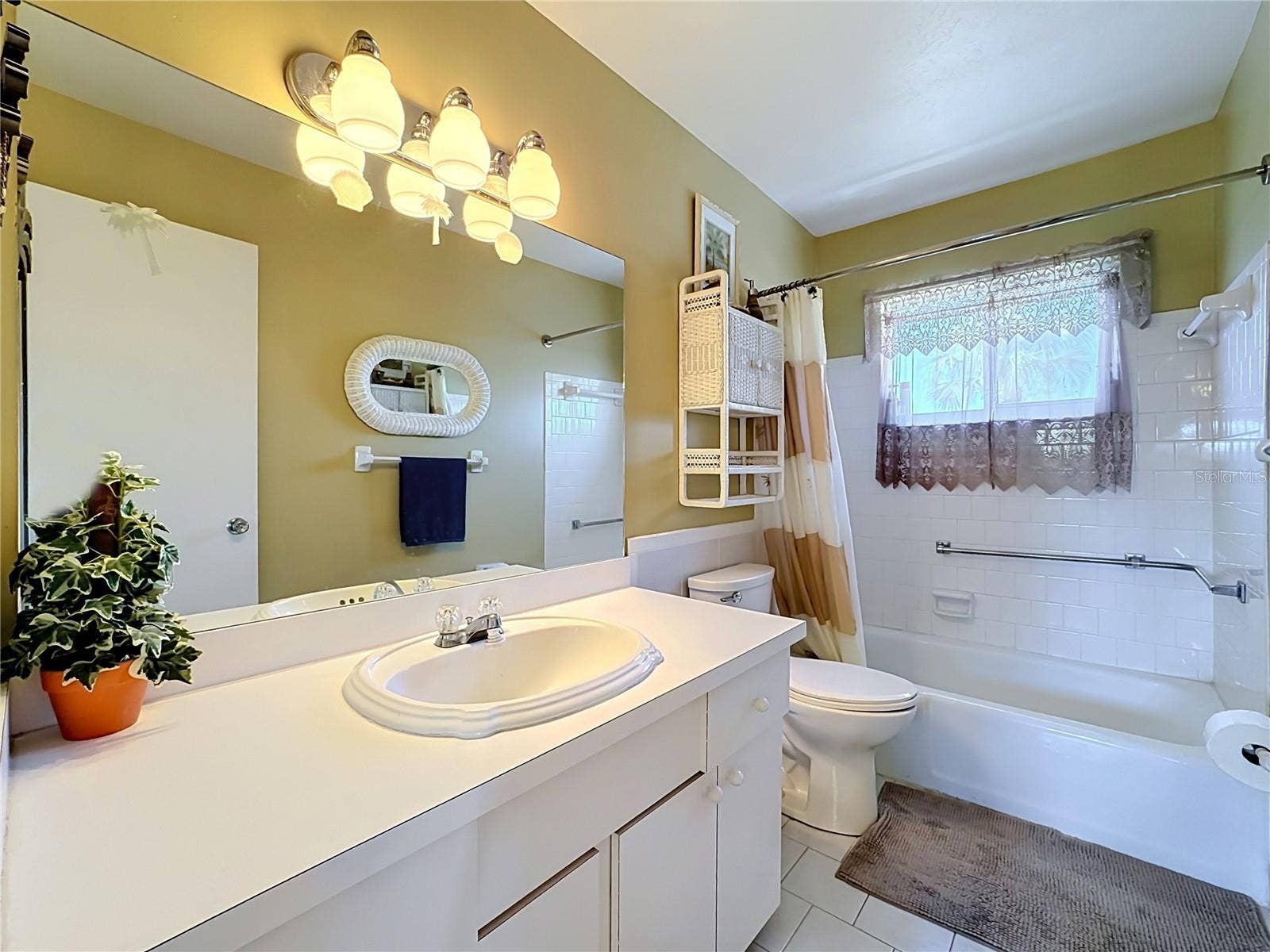 5898 17TH STREET W, #C31, Bradenton, FL 34207 Main Bath With Tub & Shower