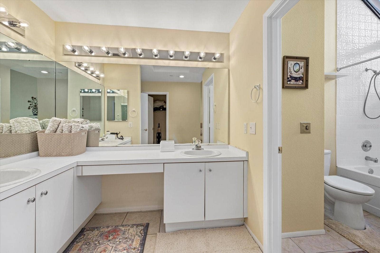 2012 HARBOURSIDE DRIVE, #2102, Longboat Key, FL 34228