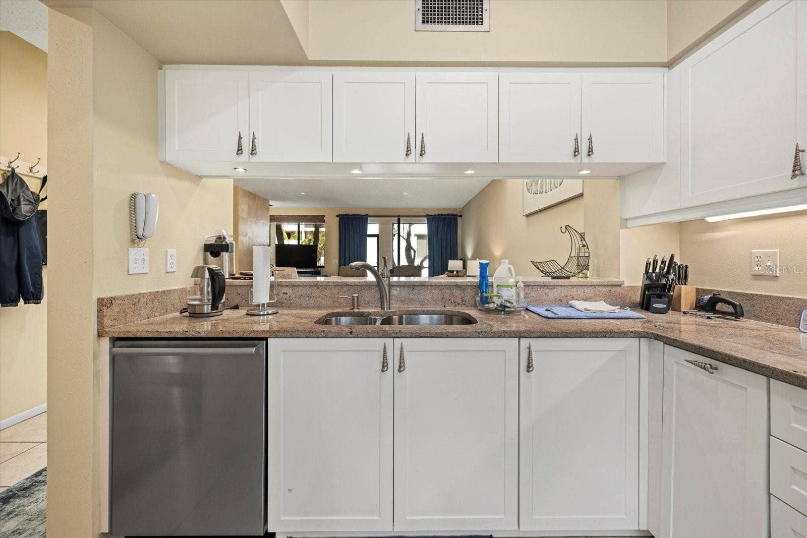 2012 HARBOURSIDE DRIVE, #2102, Longboat Key, FL 34228