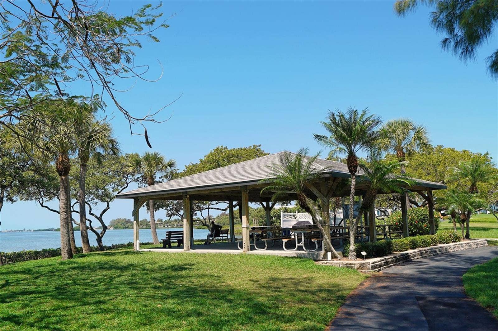 4868 INDEPENDENCE DRIVE, Bradenton, FL 34210