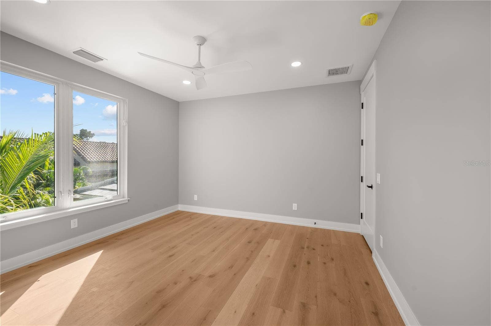 3360 BAYOU SOUND, Longboat Key, FL 34228 Second floor -5th bedroom overlooks the back yard with walk in closet and full designer bathroom.