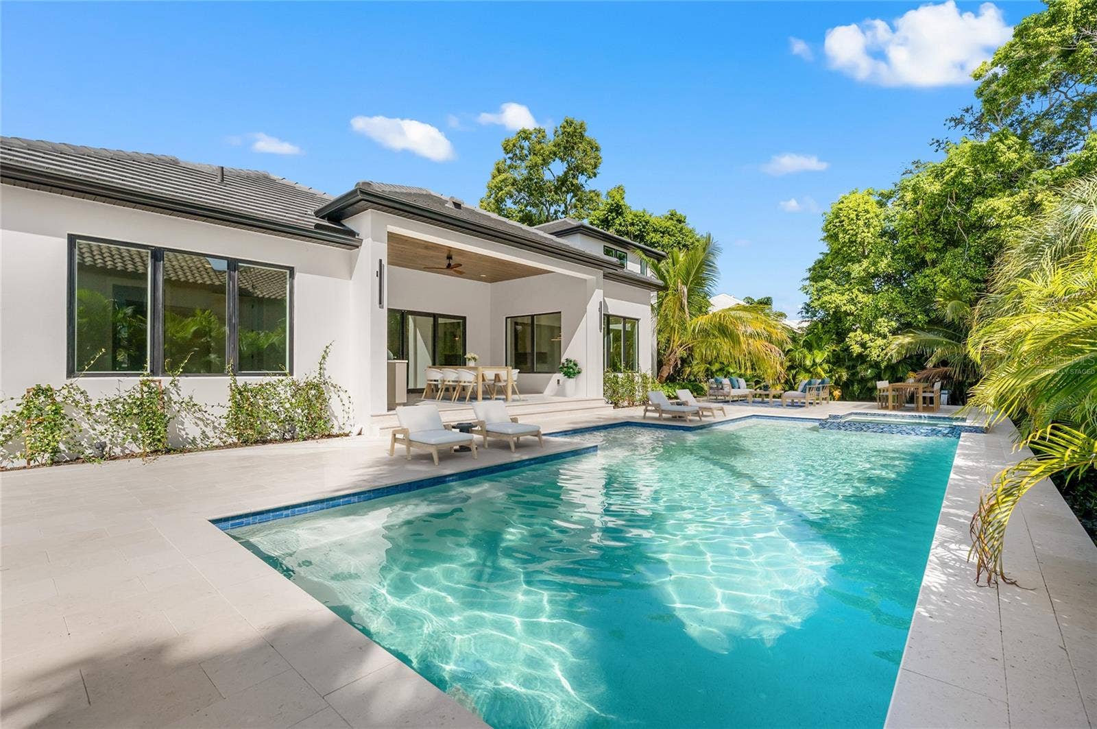 3360 BAYOU SOUND, Longboat Key, FL 34228 Virtually staged heated saltwater pool