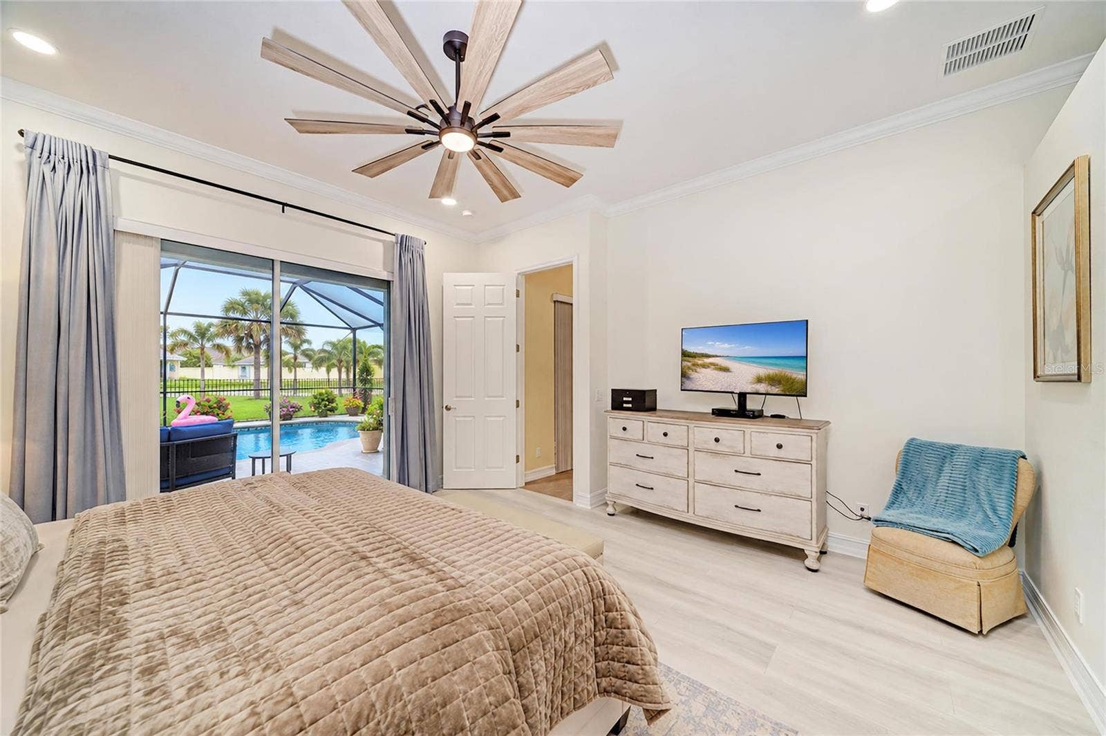 519 147TH COURT NE, Bradenton, FL 34212 519 147TH COURT NE, Bradenton, FL 34212