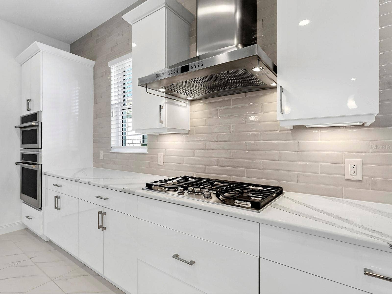 7959 WATERBEND TRAIL, Sarasota, FL 34240 GE Monogram stainless steel appliance suite