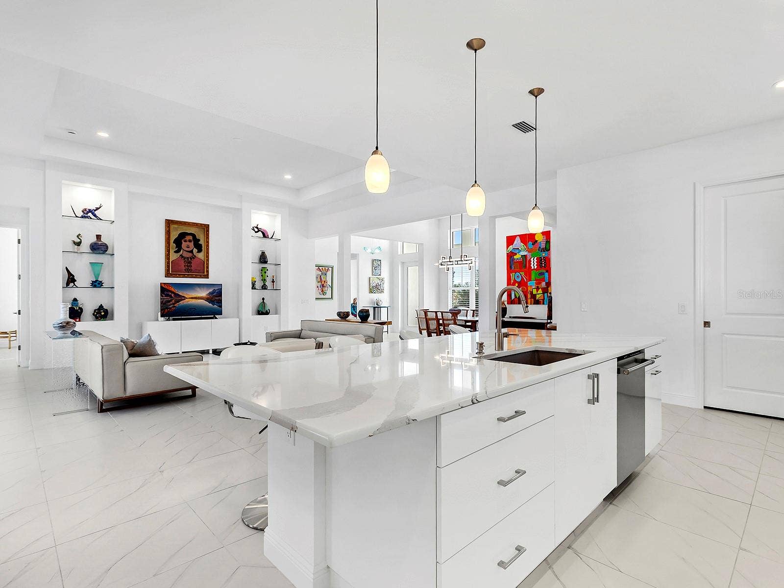 7959 WATERBEND TRAIL, Sarasota, FL 34240 Triple pendant lighting