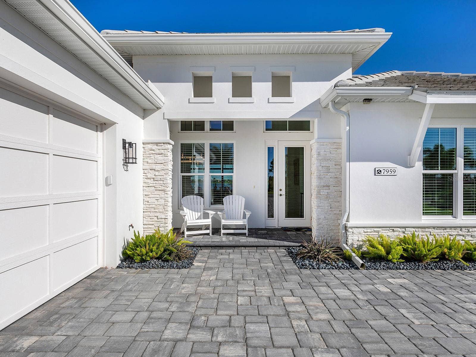 7959 WATERBEND TRAIL, Sarasota, FL 34240 Front porch entry