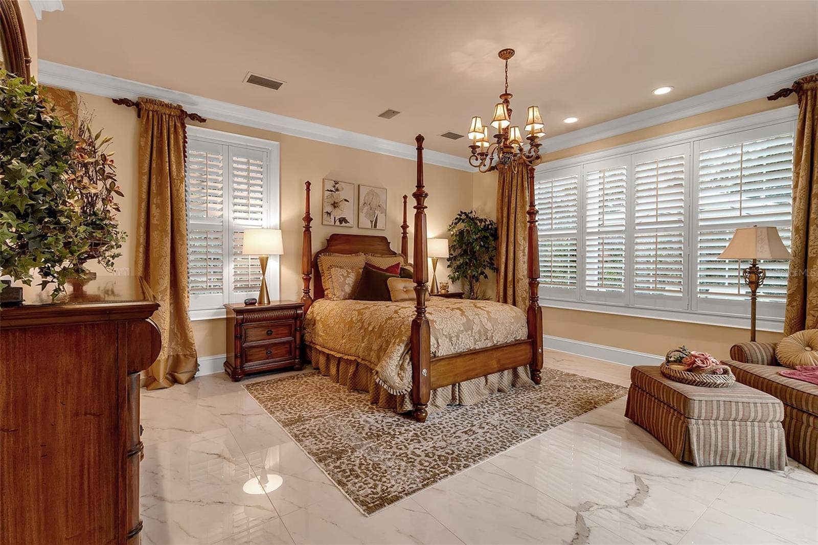 422 BLUE GARDEN LANE, Osprey, FL 34229 422 BLUE GARDEN LANE, Osprey, FL 34229