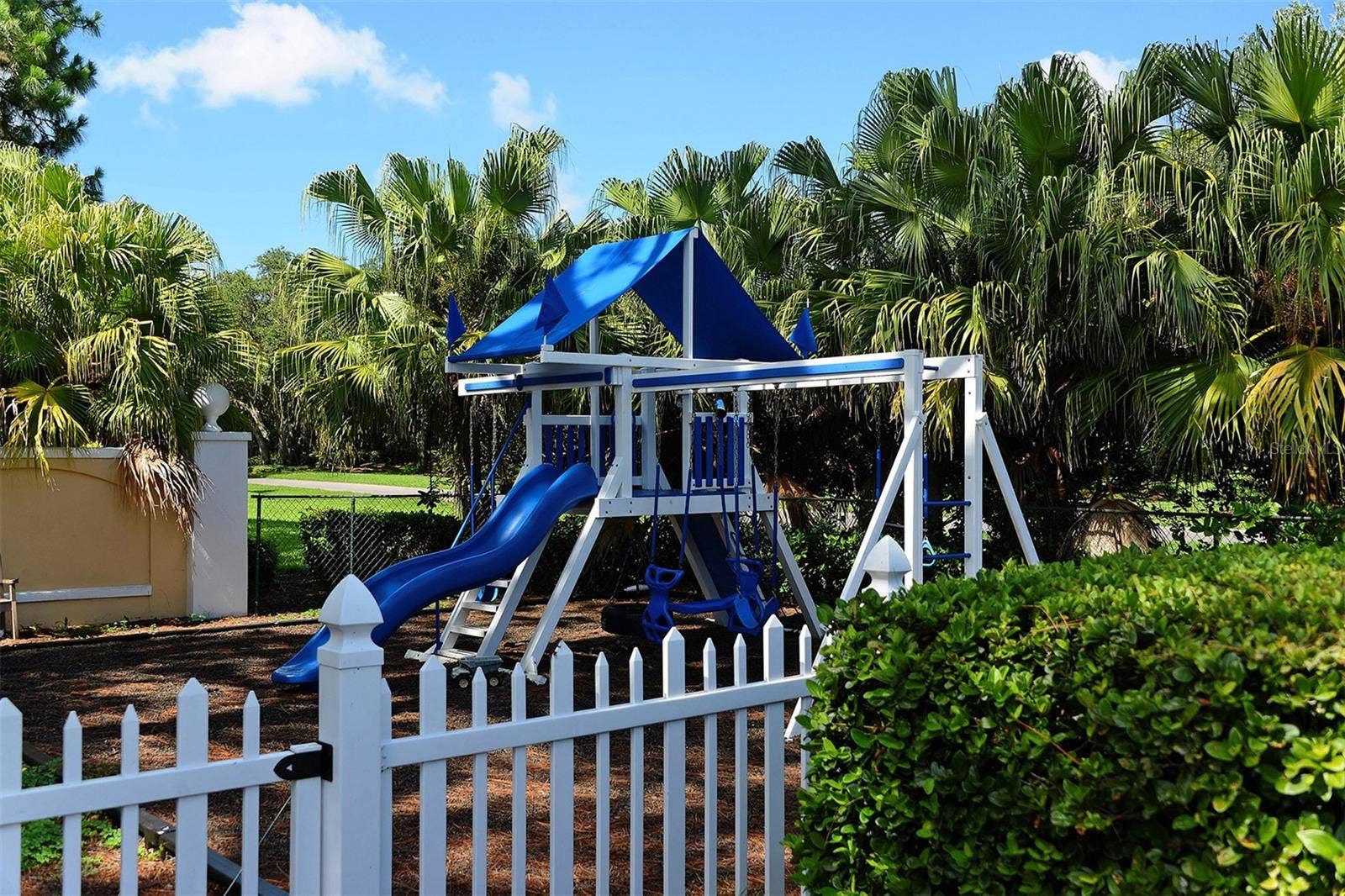 422 BLUE GARDEN LANE, Osprey, FL 34229 422 BLUE GARDEN LANE, Osprey, FL 34229