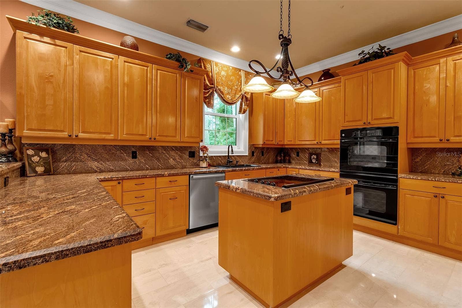 422 BLUE GARDEN LANE, Osprey, FL 34229 422 BLUE GARDEN LANE, Osprey, FL 34229