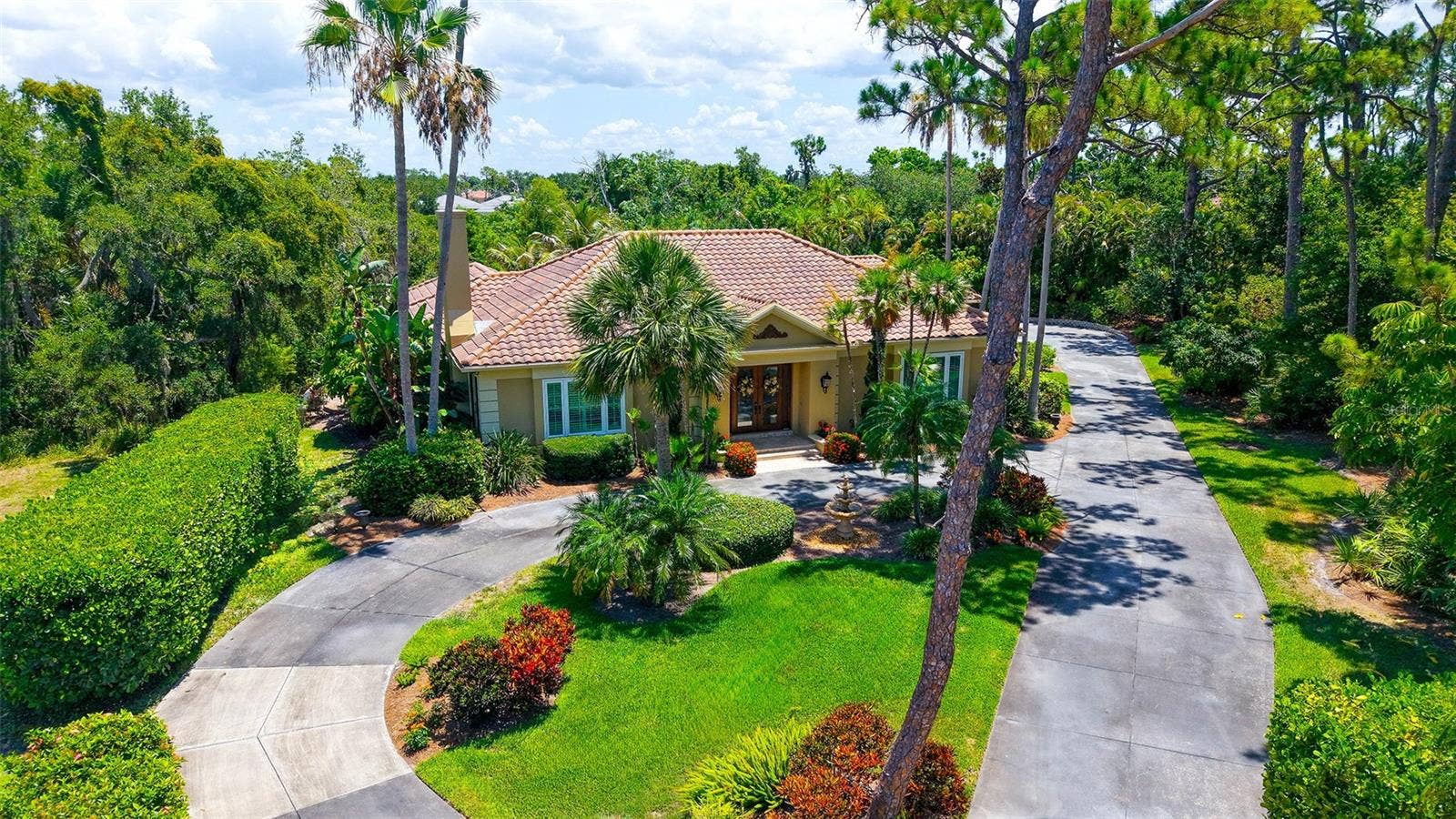 422 BLUE GARDEN LANE, Osprey, FL 34229 422 BLUE GARDEN LANE, Osprey, FL 34229