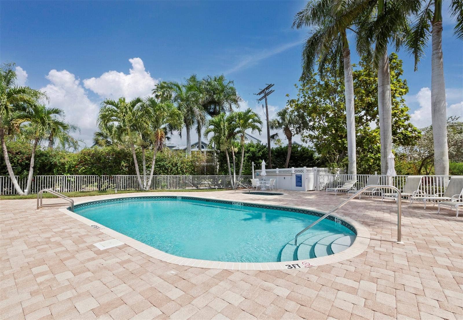 1260 DOLPHIN BAY WAY, #301, Sarasota, FL 34242 Community pool