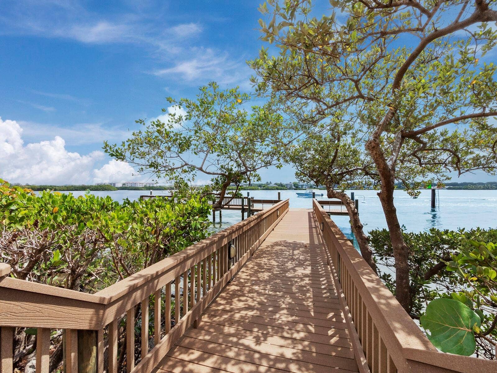 1260 DOLPHIN BAY WAY, #301, Sarasota, FL 34242 Community fishing/day dock