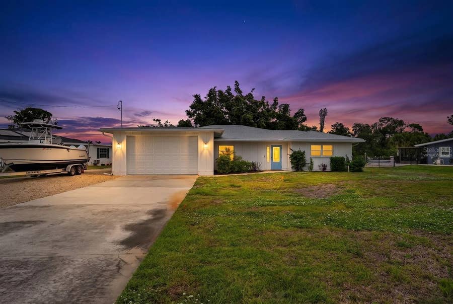 Property photo for 400 DONA DRIVE, Nokomis, FL