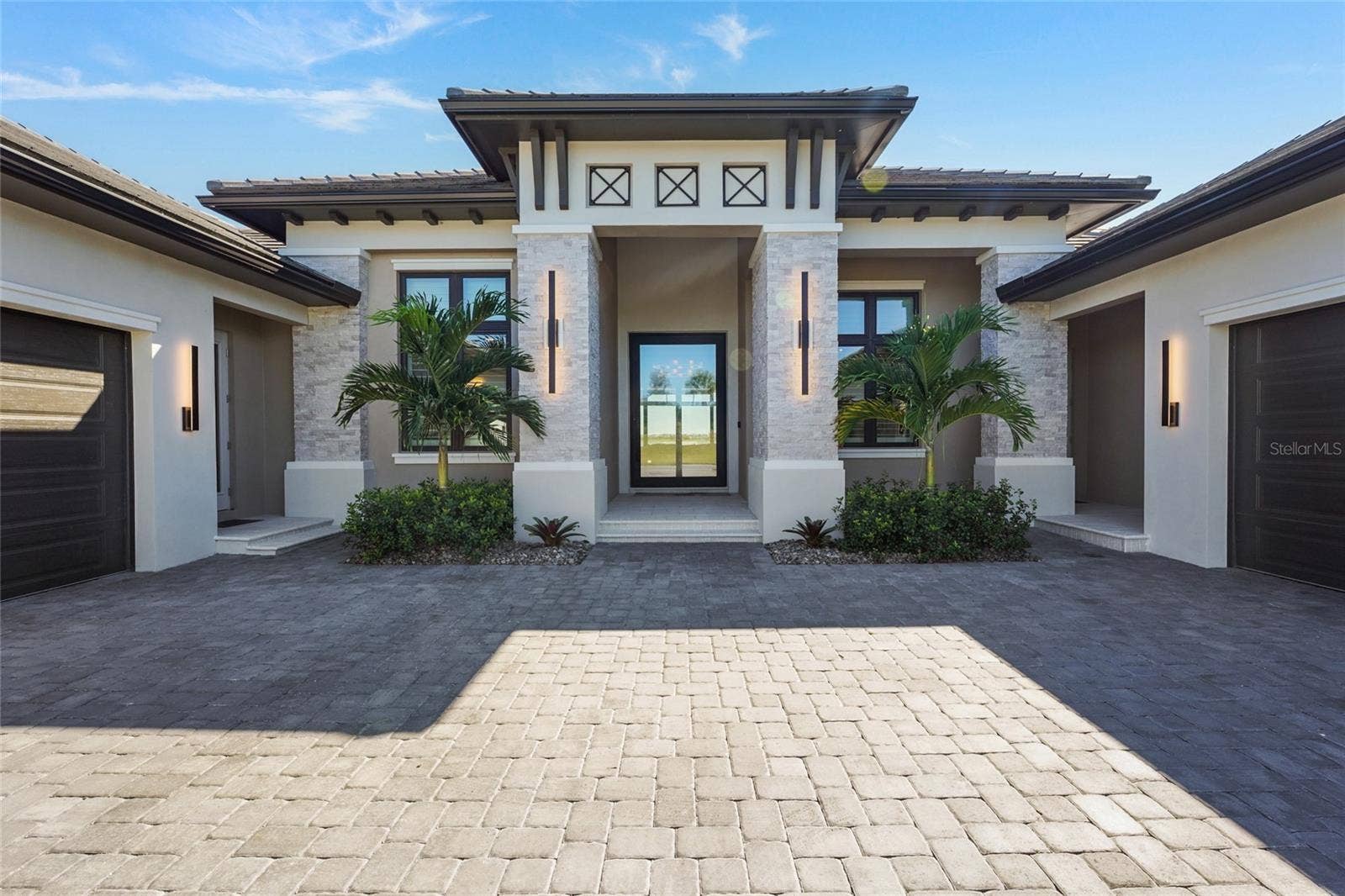 596 BLUE SHELL LOOP, Sarasota, FL 34240 596 BLUE SHELL LOOP, Sarasota, FL 34240
