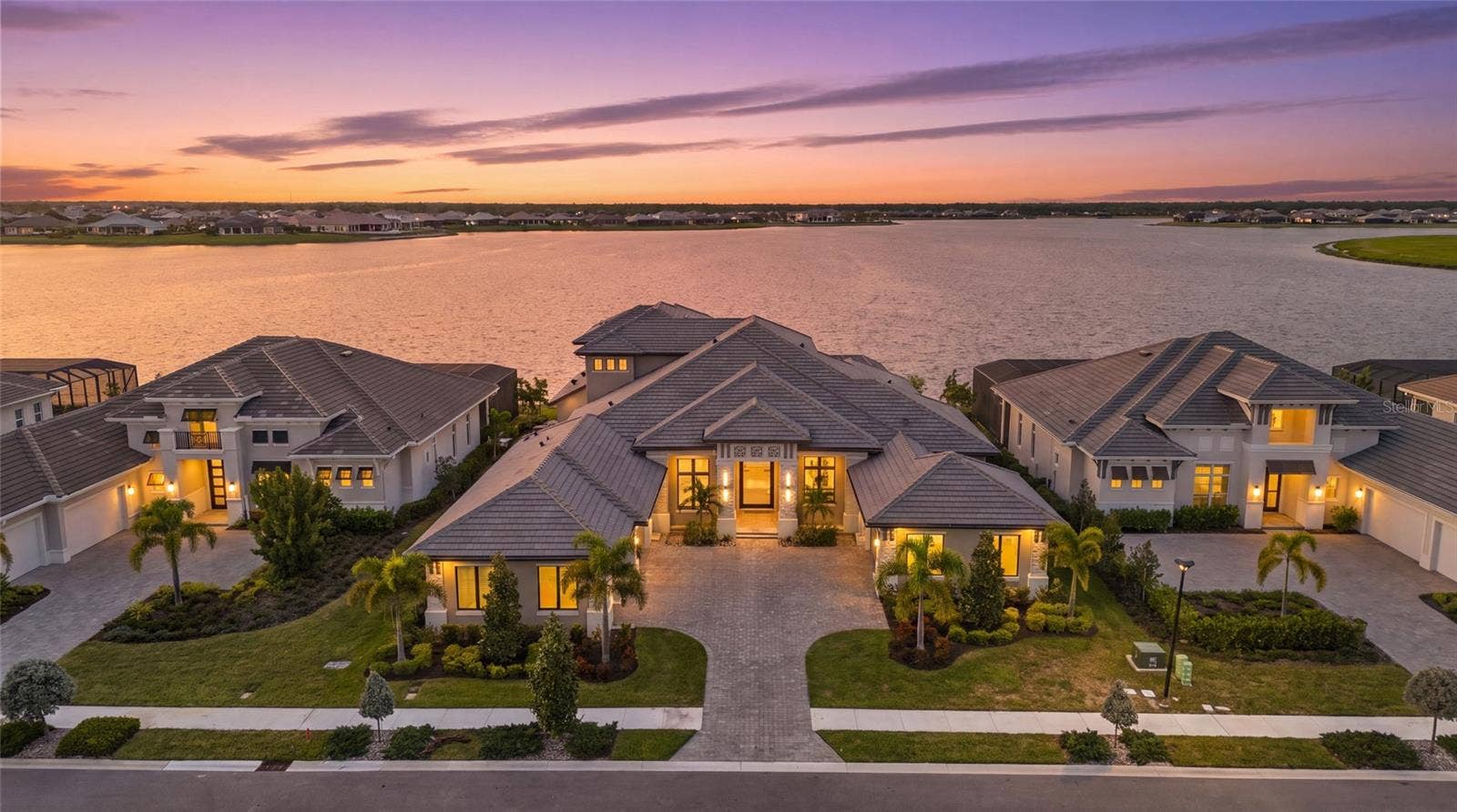 596 BLUE SHELL LOOP, Sarasota, FL 34240 596 BLUE SHELL LOOP, Sarasota, FL 34240