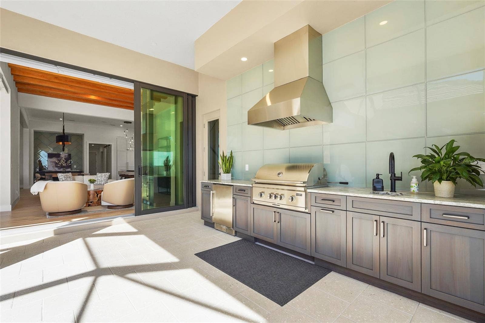 596 BLUE SHELL LOOP, Sarasota, FL 34240 596 BLUE SHELL LOOP, Sarasota, FL 34240