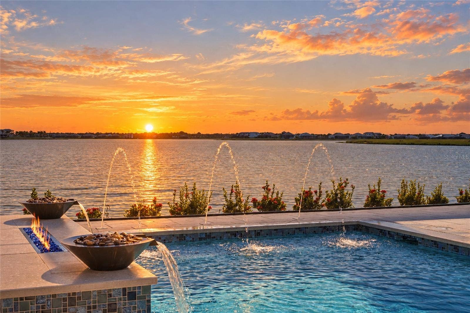 596 BLUE SHELL LOOP, Sarasota, FL 34240 596 BLUE SHELL LOOP, Sarasota, FL 34240